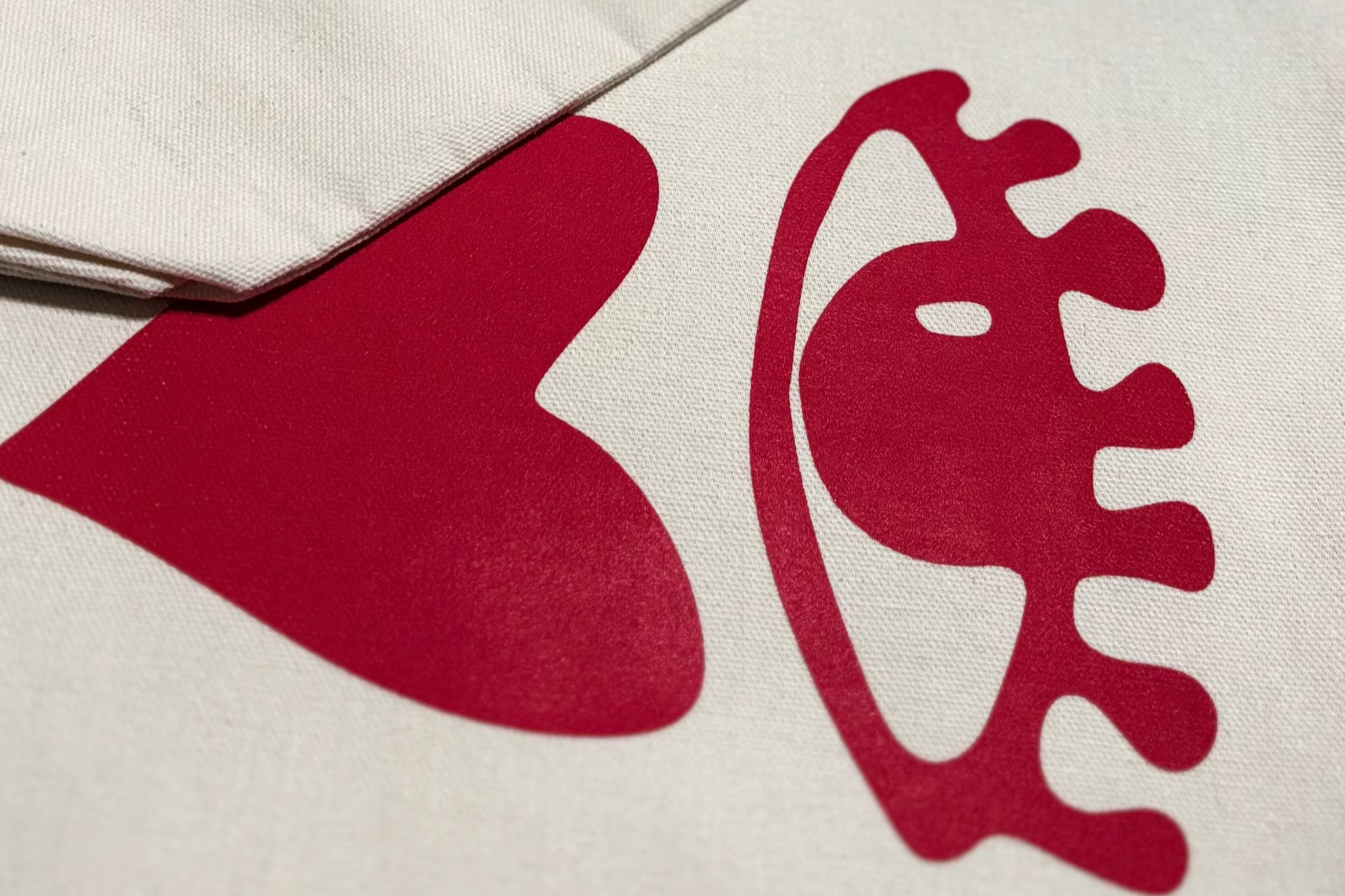 Eye Heart Tote